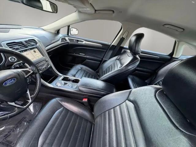 2020 Ford Fusion Hybrid SE