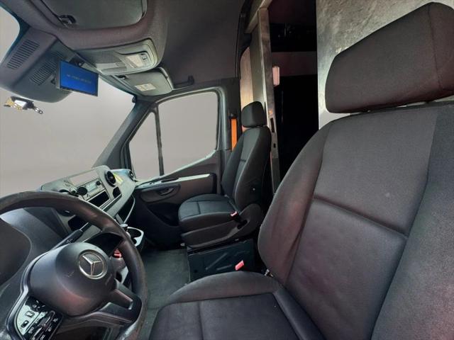 2021 Mercedes-Benz Sprinter 2500 High Roof I4