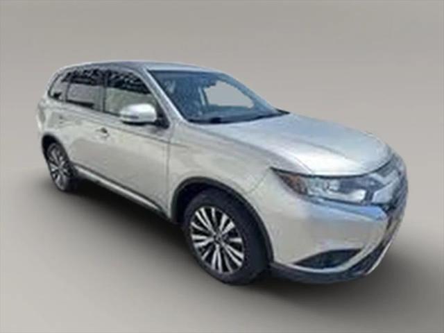 2019 Mitsubishi Outlander SE