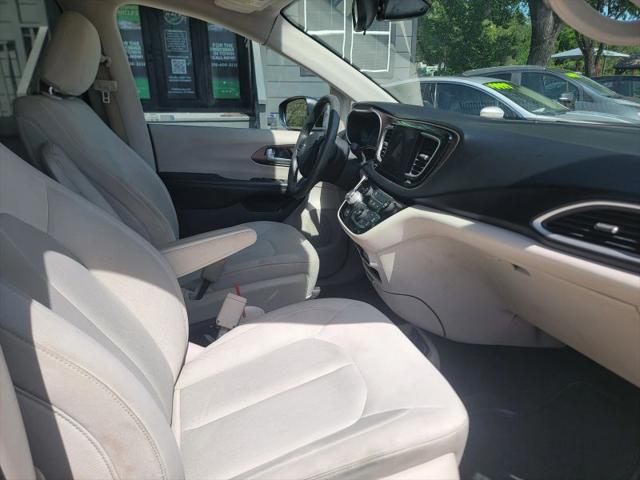 2017 Chrysler Pacifica Touring