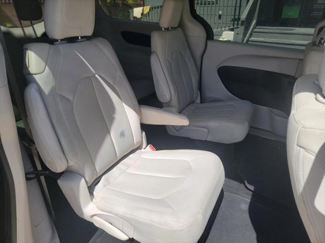 2017 Chrysler Pacifica Touring