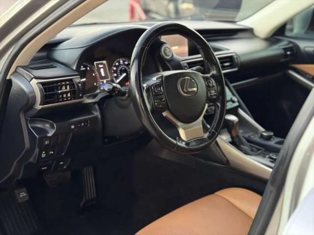 2017 Lexus IS 200t 200t