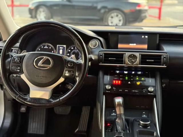 2017 Lexus IS 200t 200t