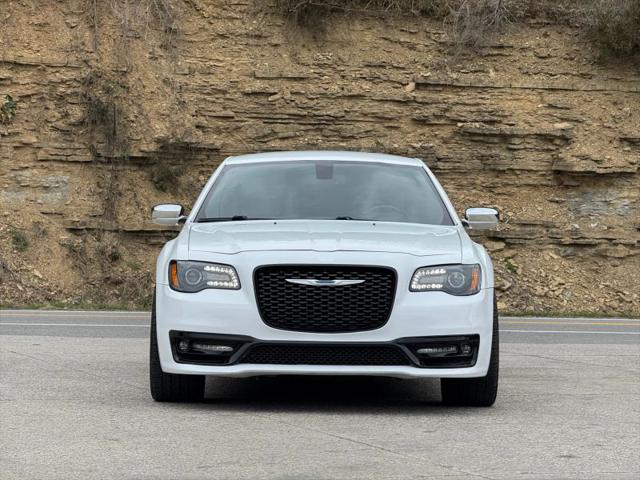 2018 Chrysler 300 Limited