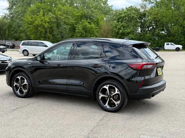 2025 Ford Escape ST-Line Select