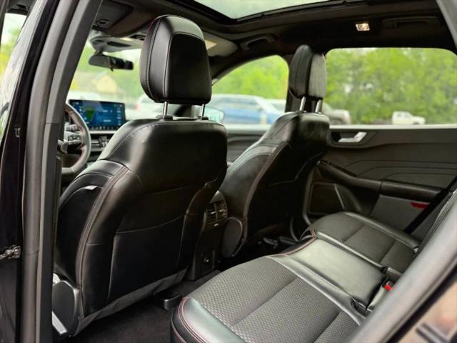 2025 Ford Escape ST-Line Select