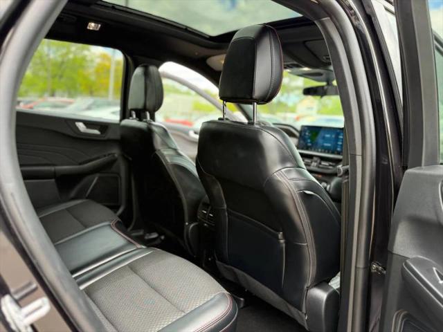 2025 Ford Escape ST-Line Select