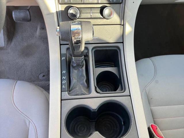 2011 Ford Taurus SE