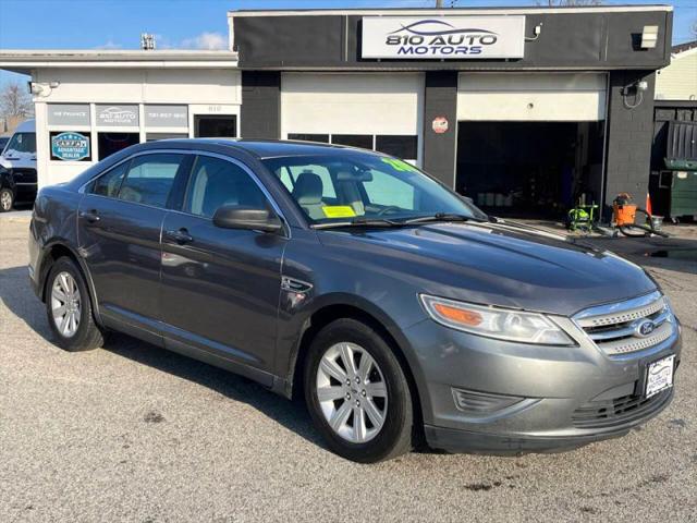 2011 Ford Taurus SE