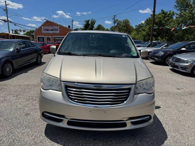 2013 Chrysler Town & Country Touring