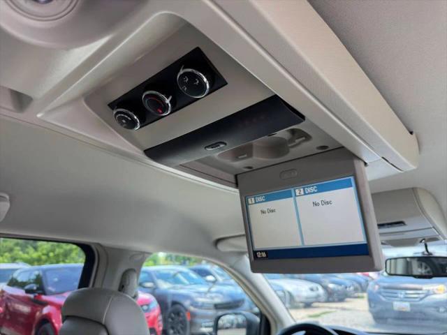 2013 Chrysler Town & Country Touring