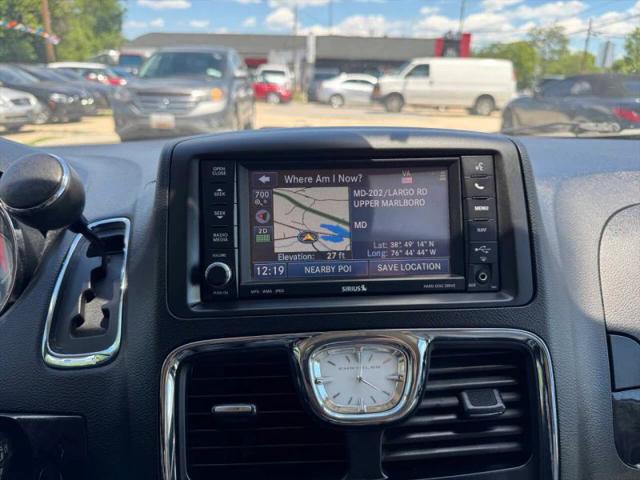 2013 Chrysler Town & Country Touring