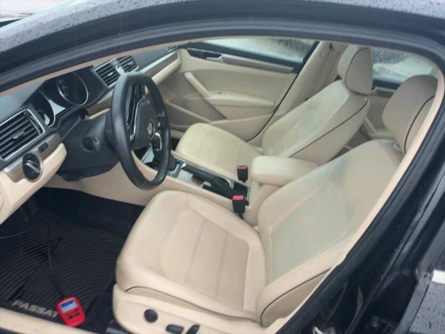 2016 Volkswagen Passat 1.8T SE