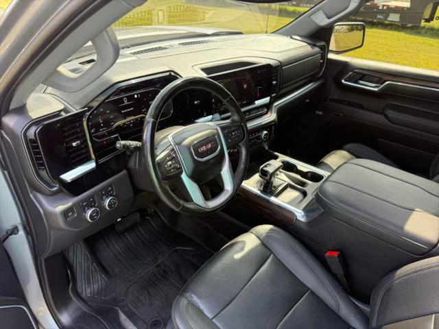 2023 GMC Sierra 1500 4WD Crew Cab Short Box SLT