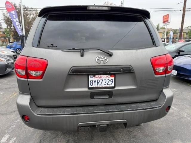 2011 Toyota Sequoia SR5 5.7L V8