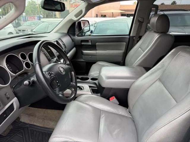 2011 Toyota Sequoia SR5 5.7L V8