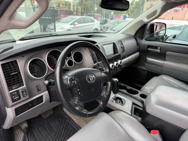 2011 Toyota Sequoia SR5 5.7L V8