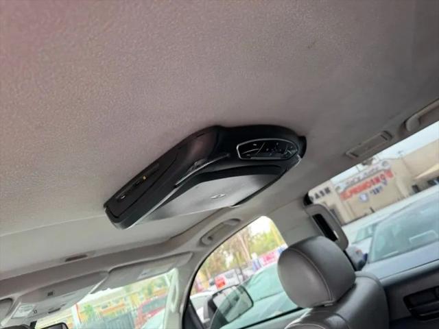 2011 Toyota Sequoia SR5 5.7L V8