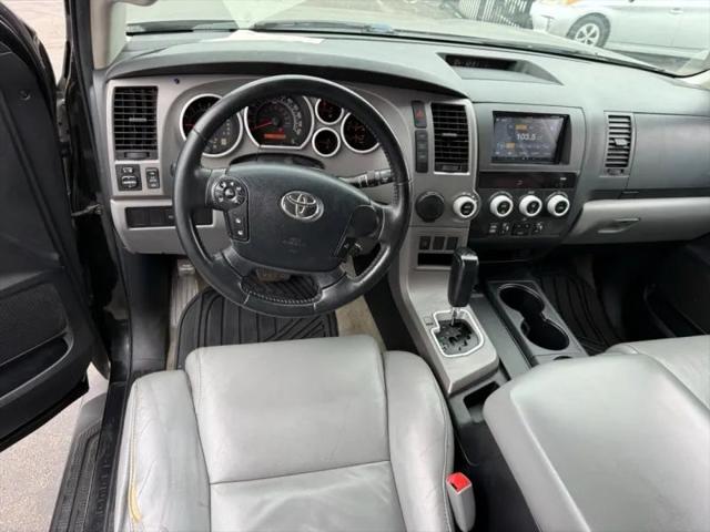 2011 Toyota Sequoia SR5 5.7L V8