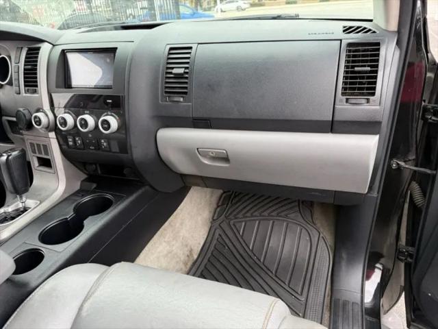 2011 Toyota Sequoia SR5 5.7L V8