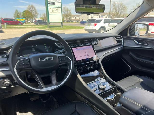 2023 Jeep Grand Cherokee 30th Anniversary Edition