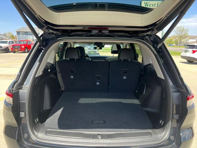 2023 Jeep Grand Cherokee 30th Anniversary Edition