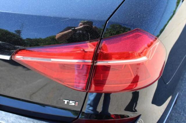 2016 Volkswagen Passat 1.8T SE