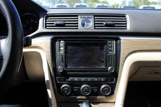 2016 Volkswagen Passat 1.8T SE