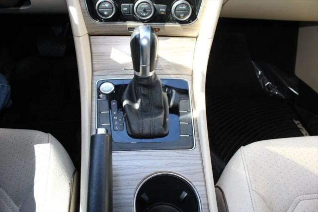 2016 Volkswagen Passat 1.8T SE
