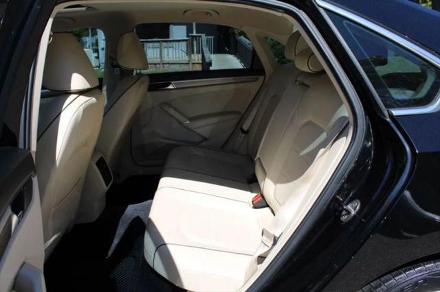 2016 Volkswagen Passat 1.8T SE