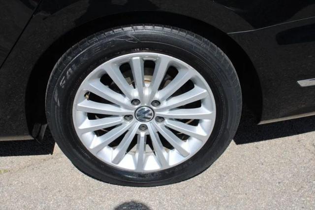 2016 Volkswagen Passat 1.8T SE
