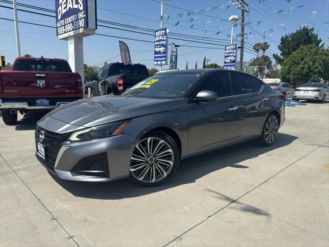 2023 Nissan Altima SL FWD
