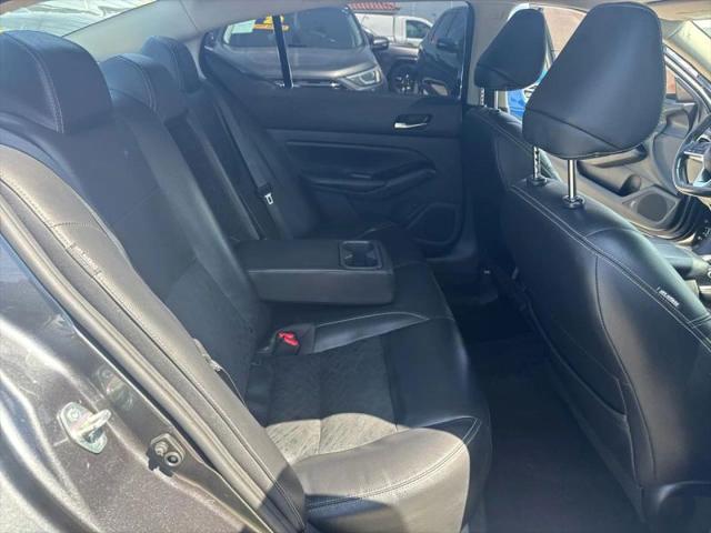 2023 Nissan Altima SL FWD