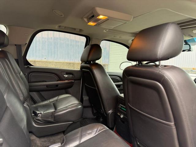 2010 Cadillac Escalade Luxury