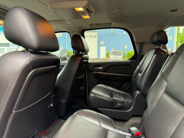 2010 Cadillac Escalade Luxury