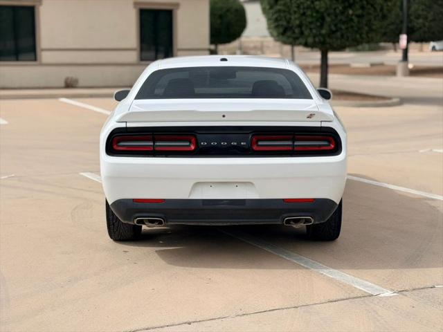 2019 Dodge Challenger SXT AWD