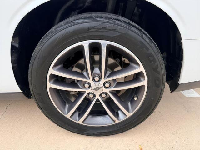 2019 Dodge Challenger SXT AWD