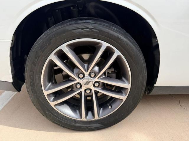 2019 Dodge Challenger SXT AWD