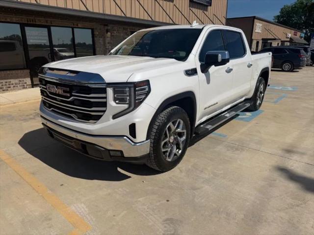 2022 GMC Sierra 1500 4WD Crew Cab Short Box SLT