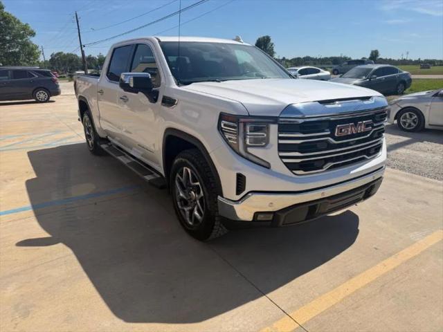 2022 GMC Sierra 1500 4WD Crew Cab Short Box SLT