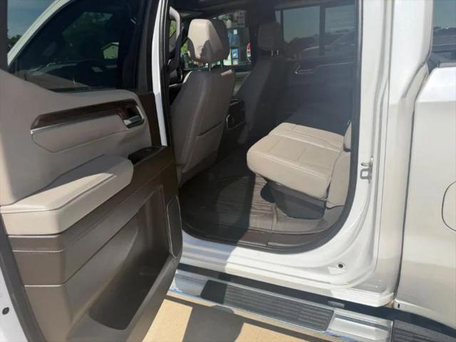 2022 GMC Sierra 1500 4WD Crew Cab Short Box SLT