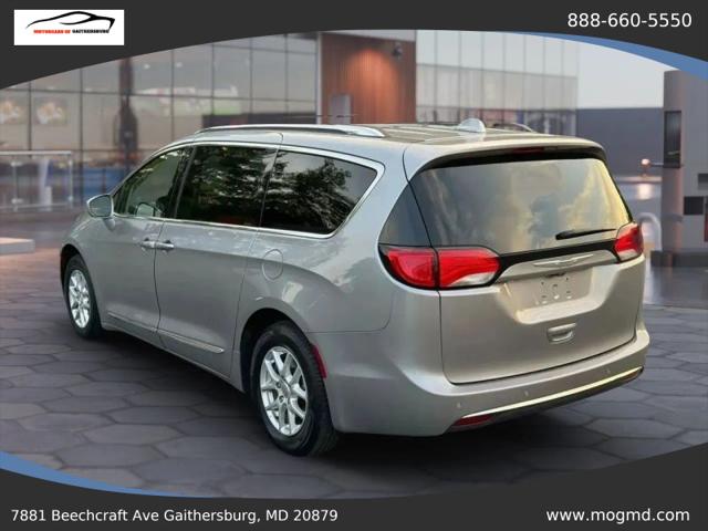 2017 Chrysler Pacifica Touring-L