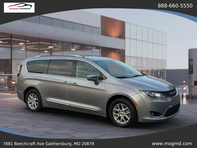 2017 Chrysler Pacifica Touring-L