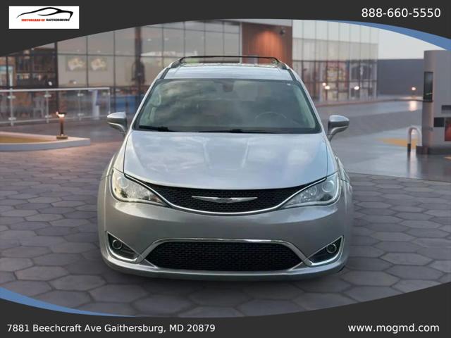 2017 Chrysler Pacifica Touring-L