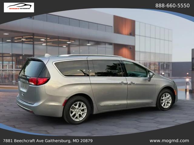 2017 Chrysler Pacifica Touring-L