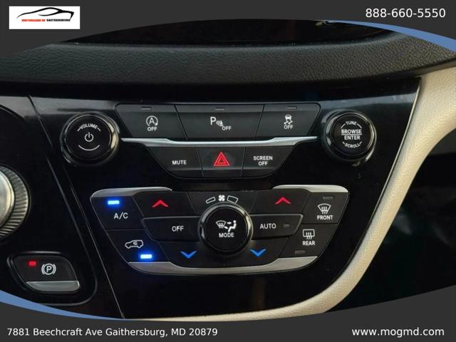 2017 Chrysler Pacifica Touring-L