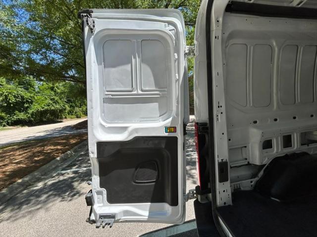 2020 Ford Transit Cargo Van Medium Roof w/LWB