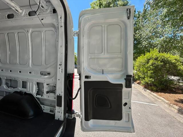 2020 Ford Transit Cargo Van Medium Roof w/LWB