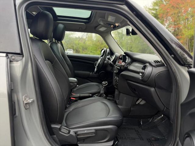 2016 MINI Hardtop Cooper