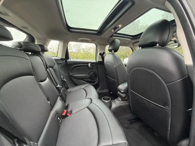 2016 MINI Hardtop Cooper
